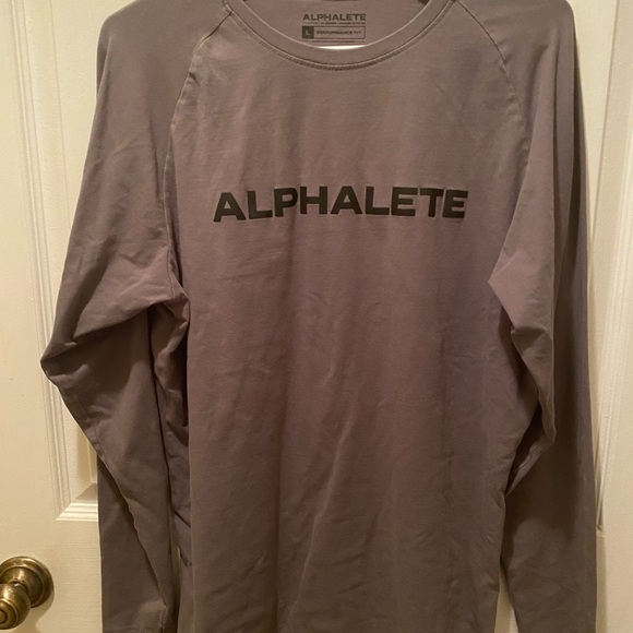 Alphalete shirt bundle Large - Picture 7 of 13